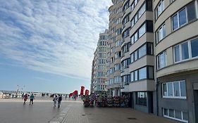 Luxe appartement met adembenemend uitzicht op zee